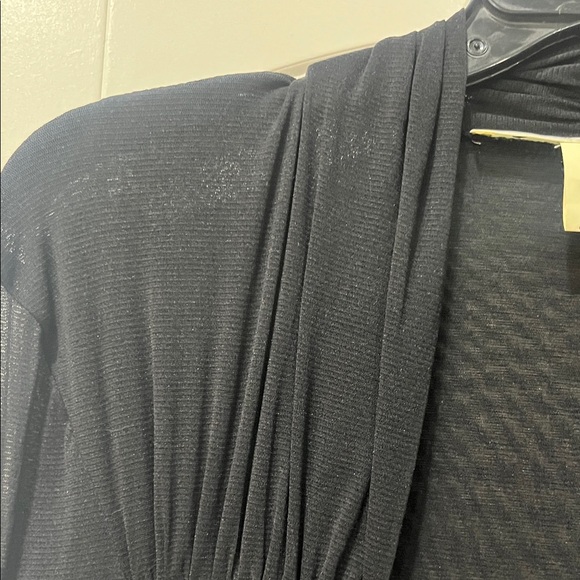 Max Studio Black Ruched Top - Picture 11 of 14